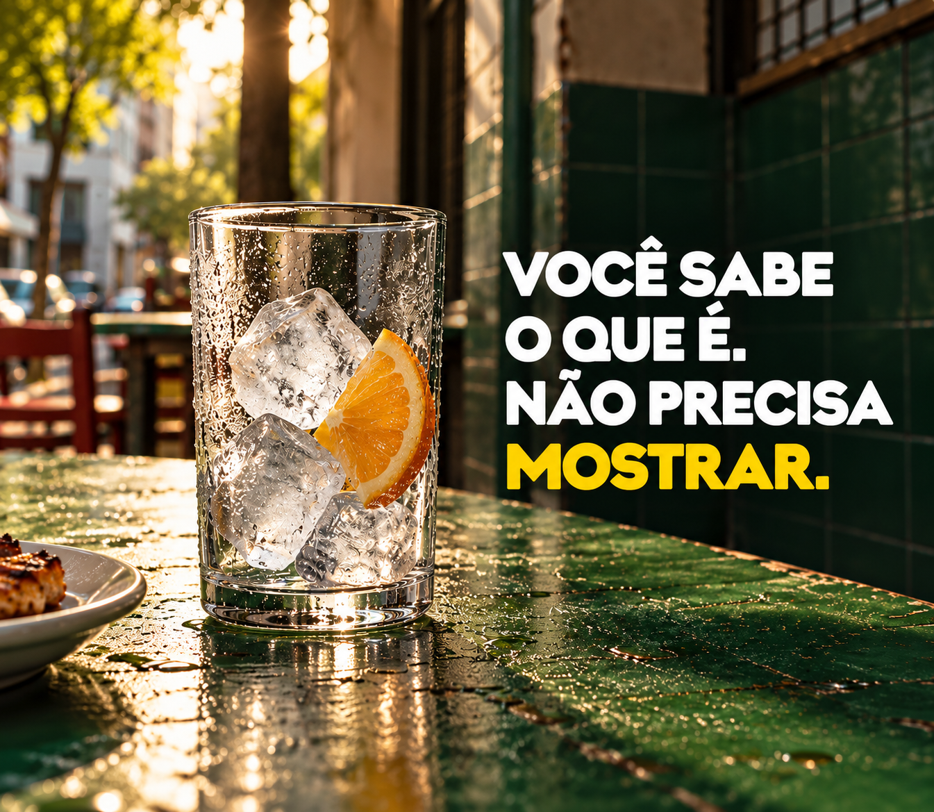 Capa Guaraná Antarctica: copo com gelo e laranja. Você sabe o que é. Não precisa mostrar.